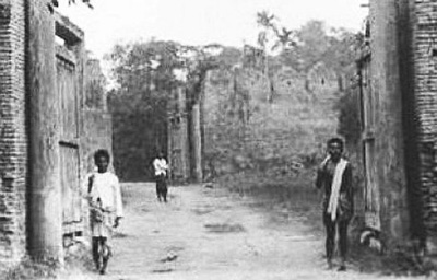 Extract of gate photo, enhanced