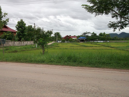 Looking south along Mae Mo runway